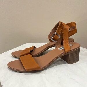 🔥Steve Madden Women's Tan Block Heel Sandals🔥